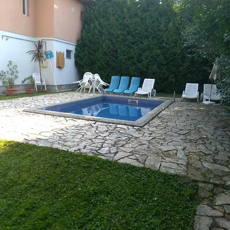 Rubin Ház Apartman *